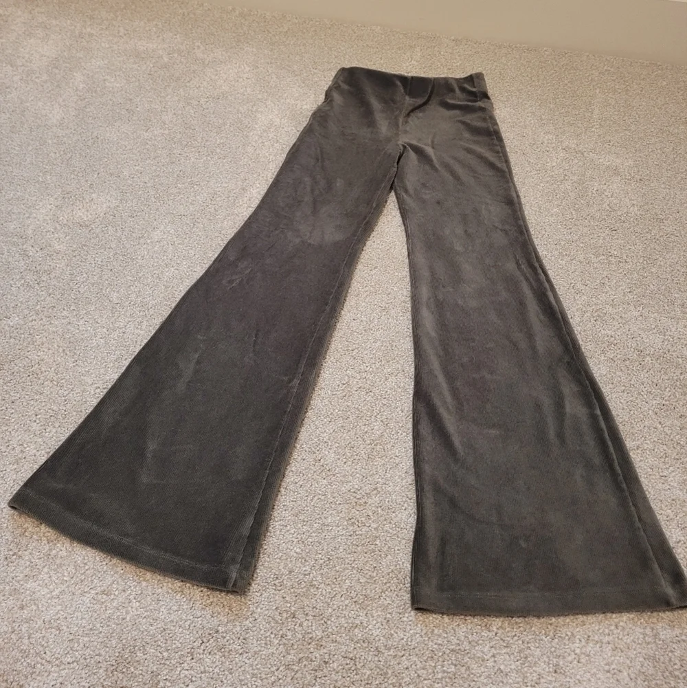 Hollister Ultra High Rise Women's Green Ribbed Flare Pants Size Small